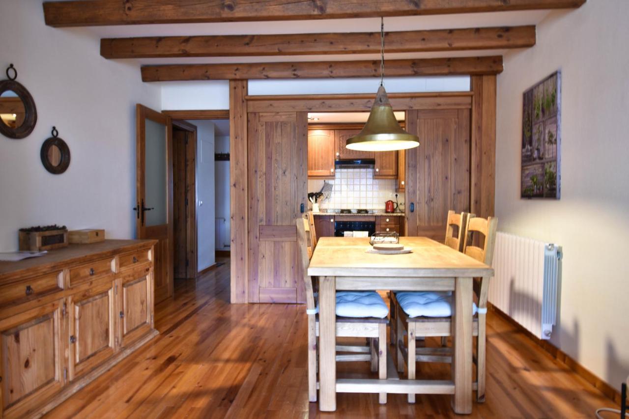 Apartament Deluxe Espot - L'Amfitriona Buitenkant foto